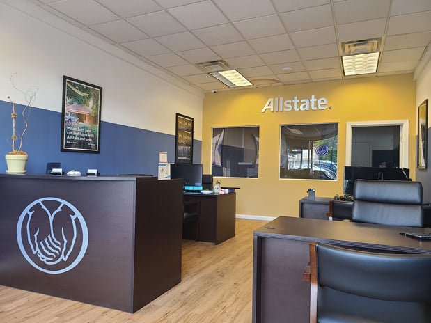 Images Iliana Tirado: Allstate Insurance