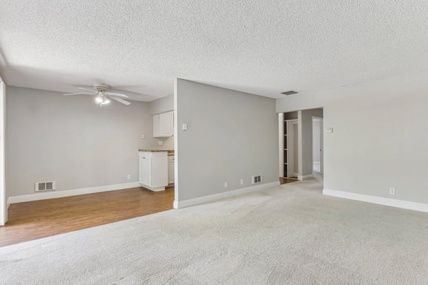 Images Summerwood Apartments