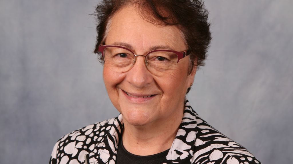 Sandra L Swing, DDS - Green Bay, WI - Dentistry, General Dentistry