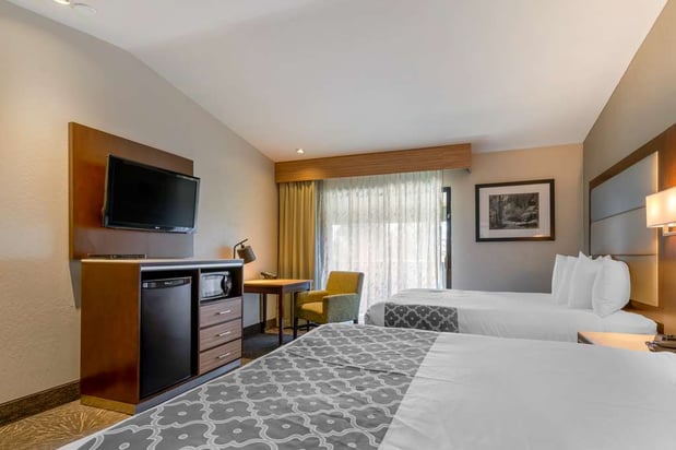 Images Best Western Plus Forest Park Inn