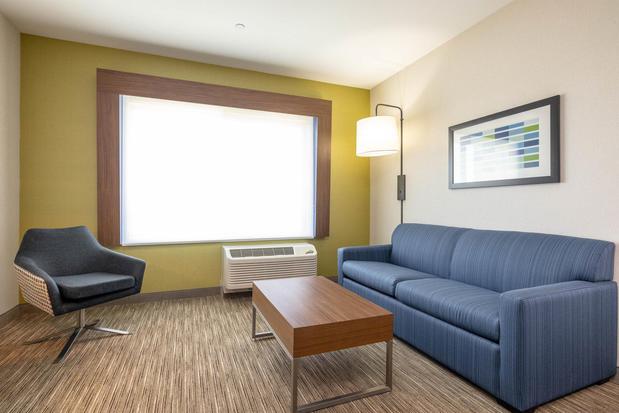 Images Holiday Inn Express & Suites San Jose – Silicon Valley by IHG