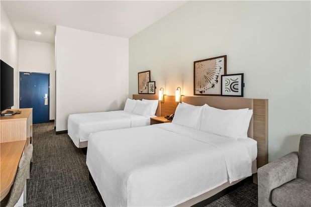 Images Spark by Hilton Duluth