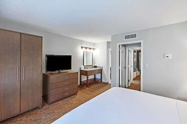 Images Embassy Suites by Hilton Dallas Market Center