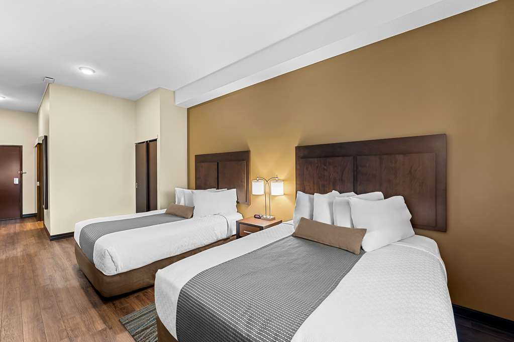 Images Best Western Plus Lacombe Inn & Suites