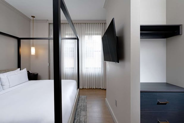 Images Hotel Fort Des Moines, Curio Collection by Hilton