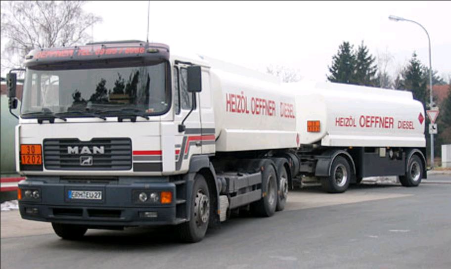 Lagerhaus Oeffner, Siedlerstrasse 2 in Hemhofen