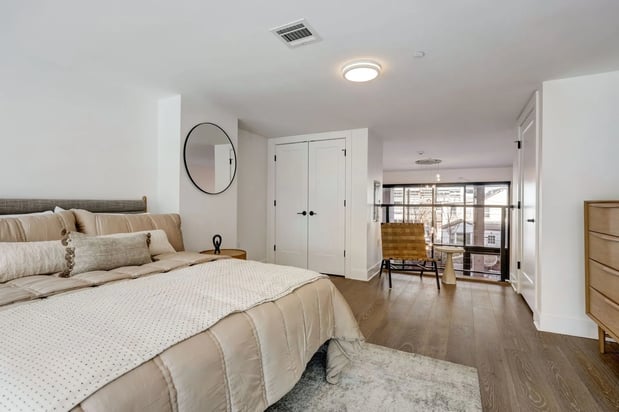 Images Meridia South Orange