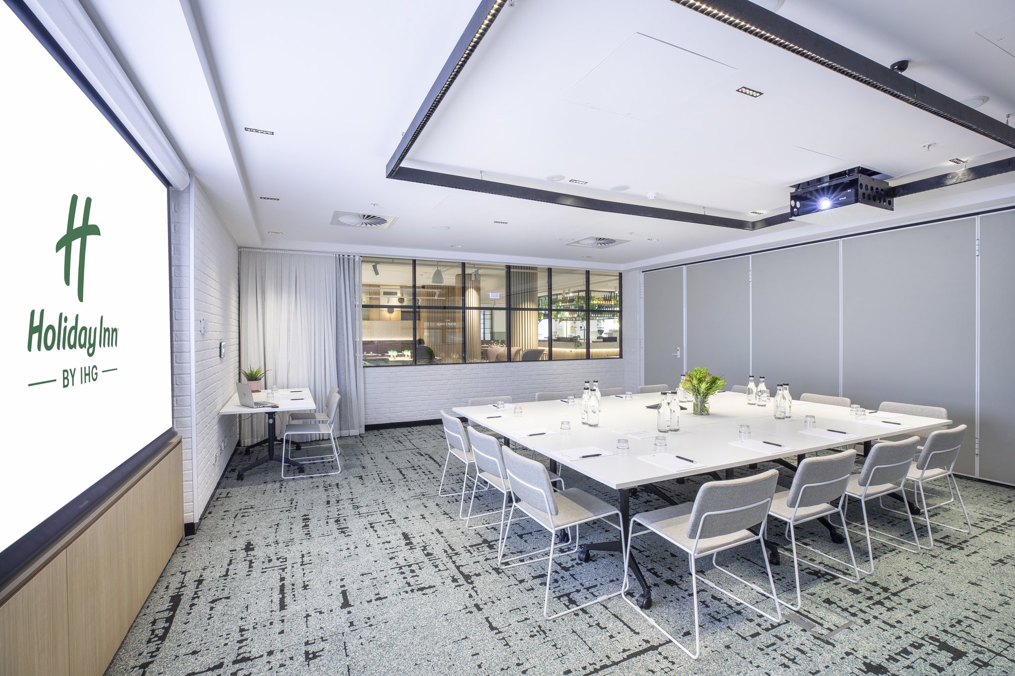 Images Holiday Inn Melbourne Bourke Street Mall by IHG