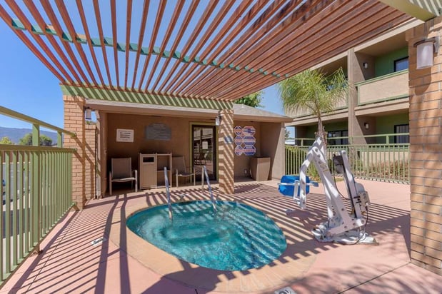 Images Best Western Plus Forest Park Inn