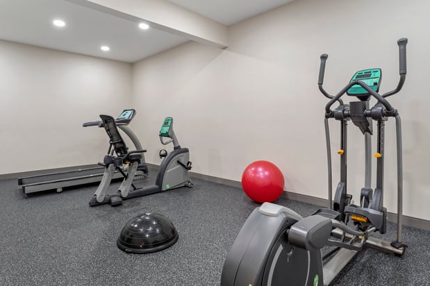 Images Holiday Inn Express Pittsburgh E - Waterfront Dr by IHG