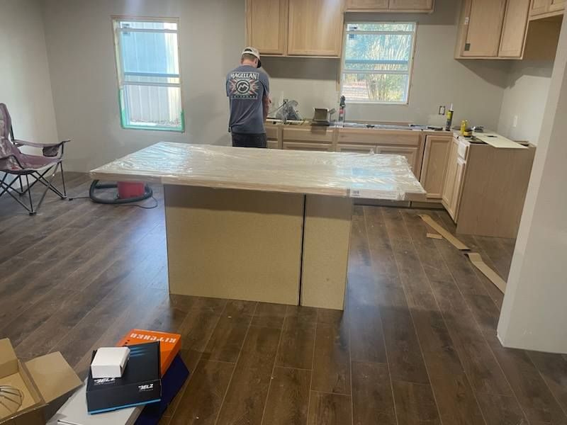 Duff Remodeling  and Construction Image