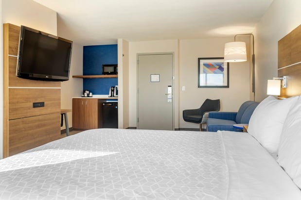 Images Holiday Inn Express & Suites Albuquerque Midtown by IHG
