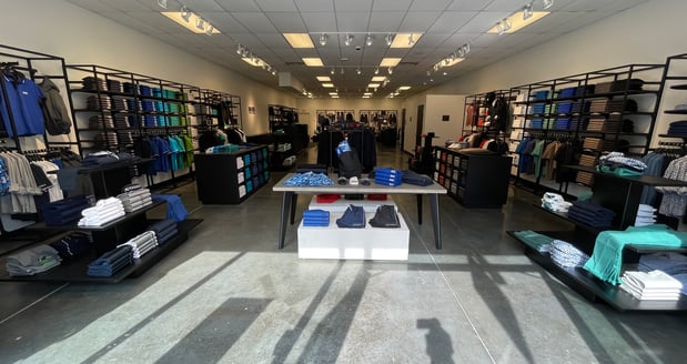 Images BOSS Outlet - St. Louis