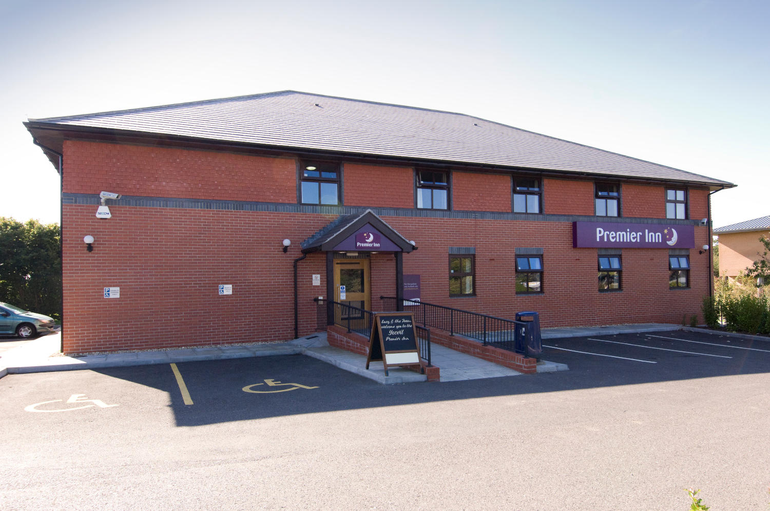 Images Premier Inn Yeovil Airfield hotel