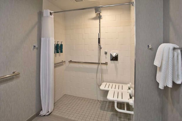 Images DoubleTree by Hilton Lansing