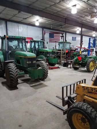 Ready to assistance with your tractor repair and maintenance.