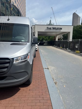 Images Lightning Limo LLC