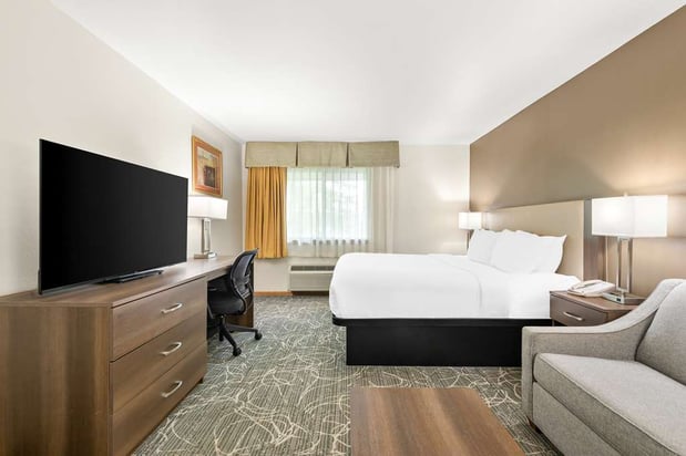 Images Best Western West Towne Suites