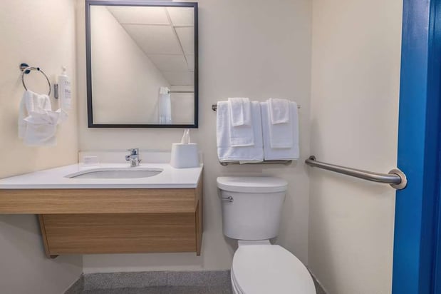 Images Spark by Hilton Clarks Summit