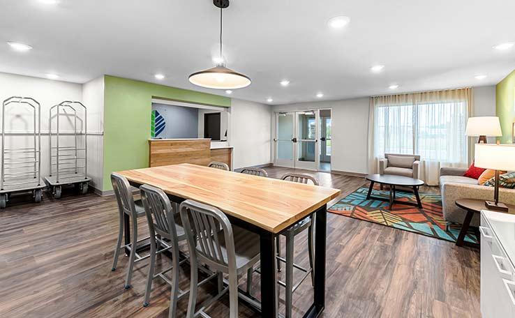 Images WoodSpring Suites Kansas City Airport
