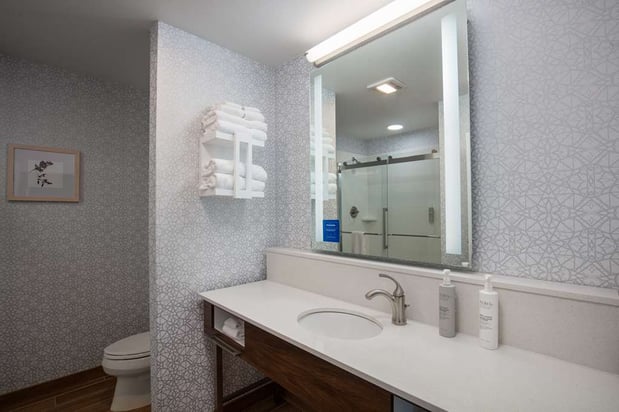 Images Hampton Inn by Hilton Green Bay Stadium