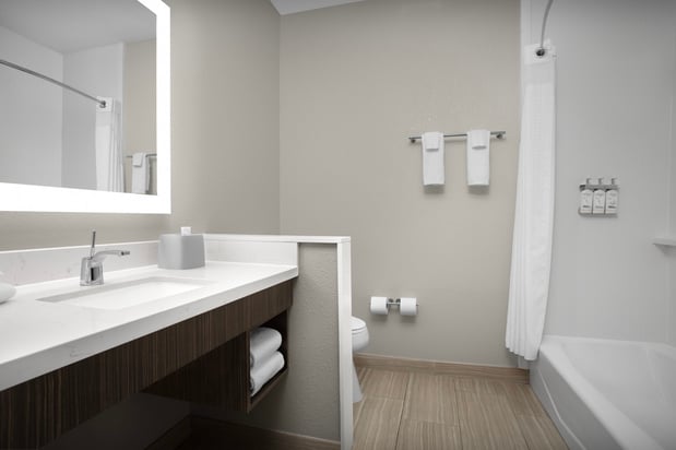 Images Holiday Inn Express & Suites Birmingham North - Fultondale by IHG