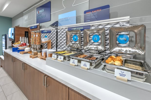 Images Holiday Inn Express & Suites Winnie by IHG
