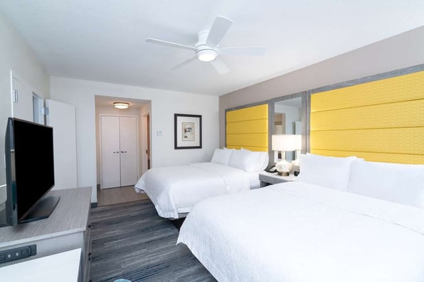 Images Hampton Inn & Suites Amelia Island-Historic Harbor Front