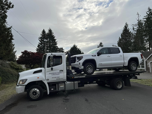 Images Edgewood Towing & Recovery