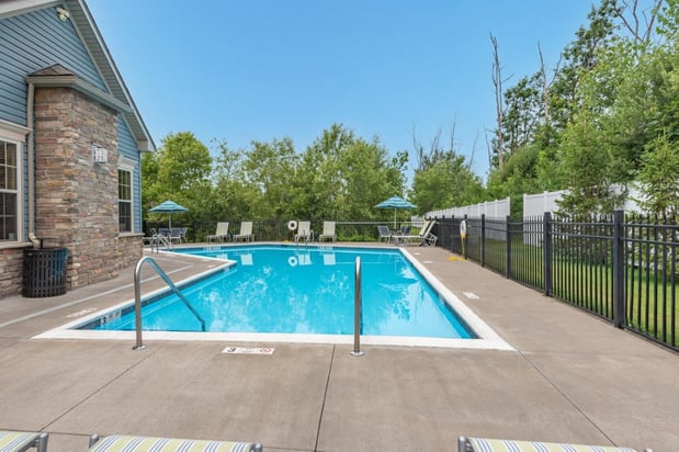 Images North Ponds Apartments & Townhomes