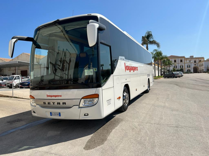 Images Voyagers Noleggio bus GT
