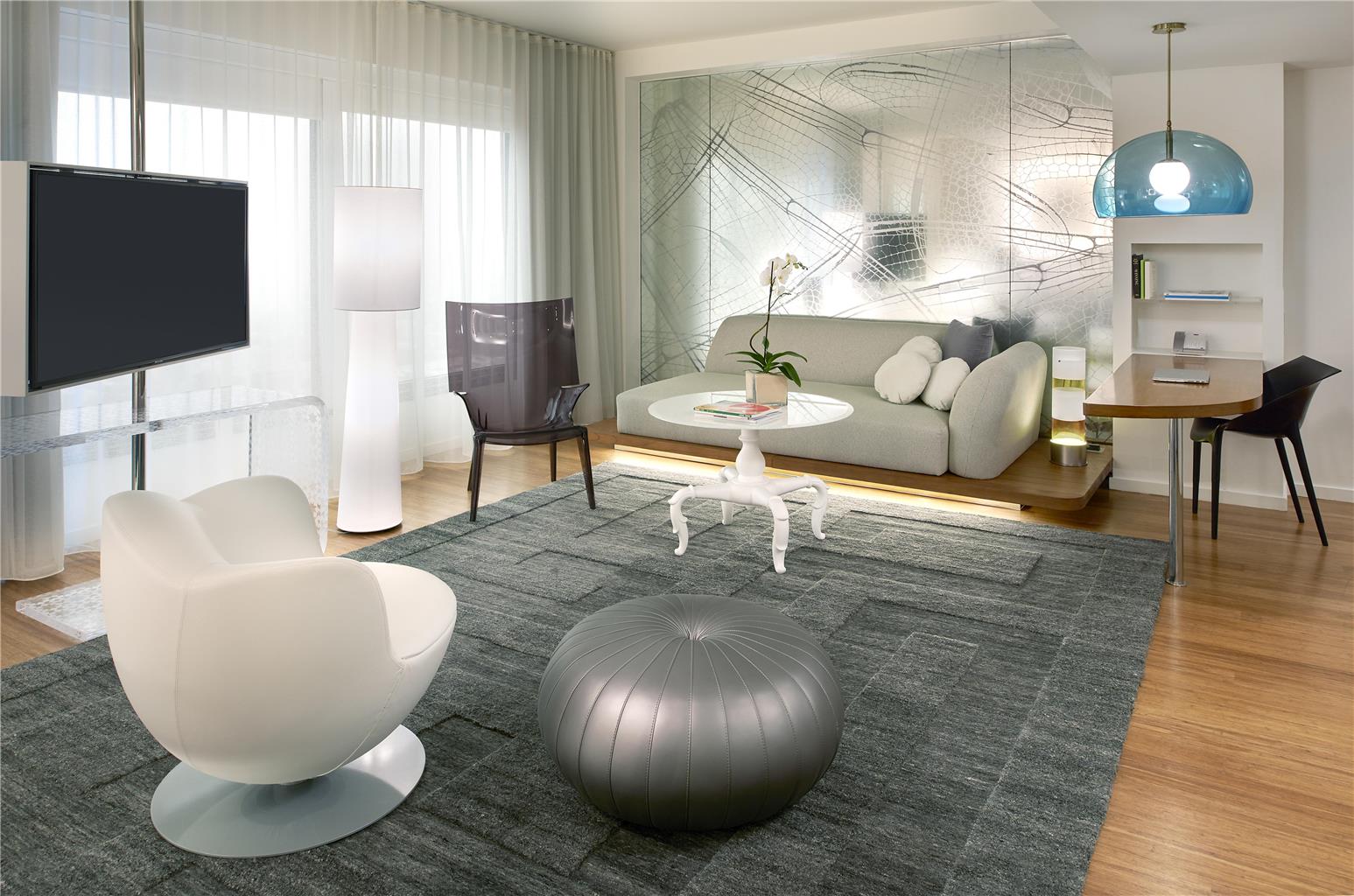 Guest room