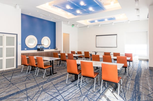 Images Holiday Inn Express & Suites Louisville Downtown by IHG