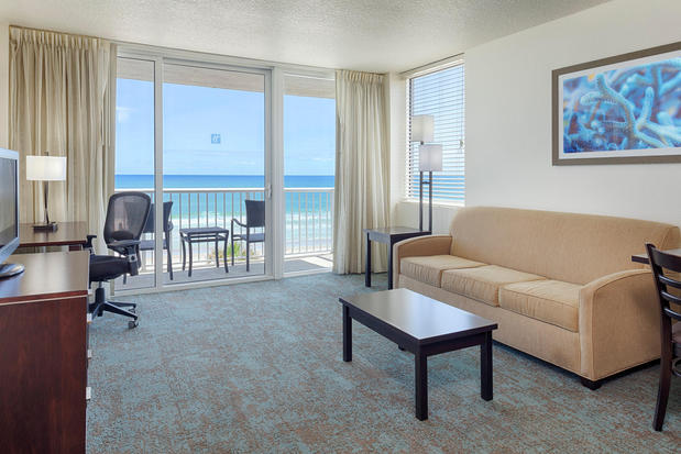 Images Holiday Inn Resort Daytona Beach Oceanfront, an IHG Hotel