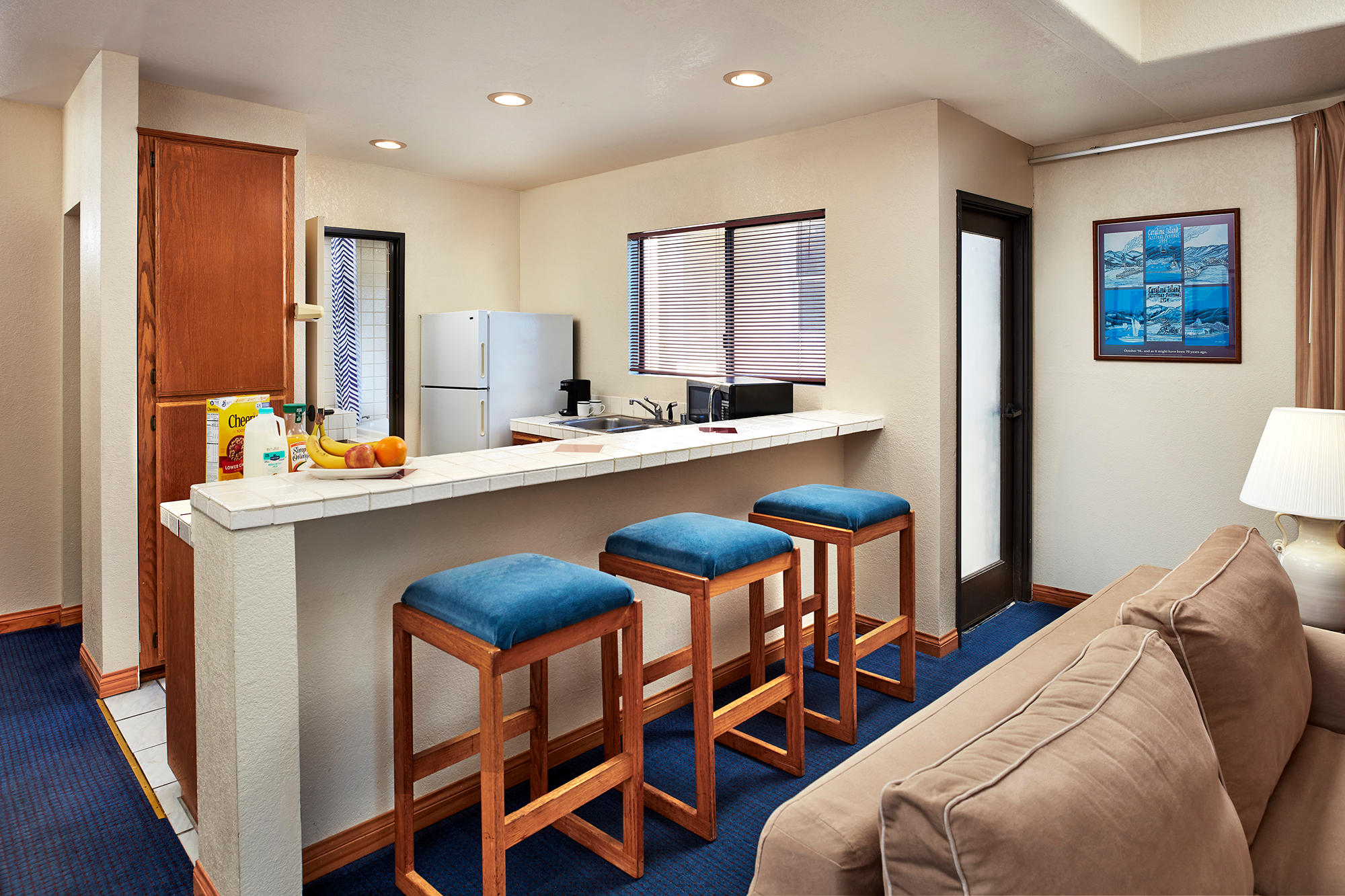 Seaport Village Inn Catalina Island Guest Rooms and Suites