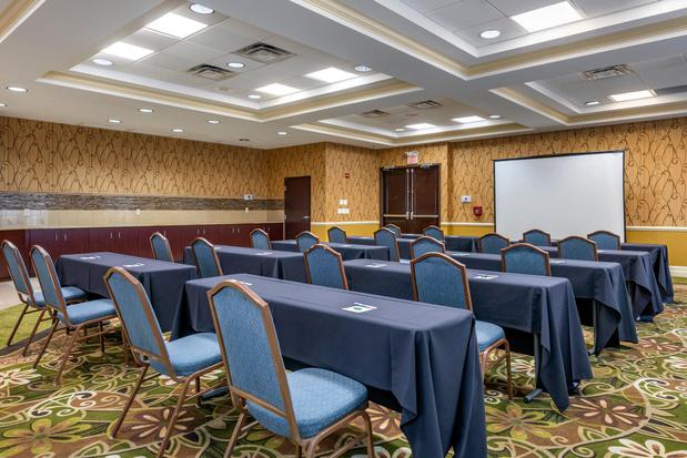Images Holiday Inn Resort Orlando Lake Buena Vista by IHG
