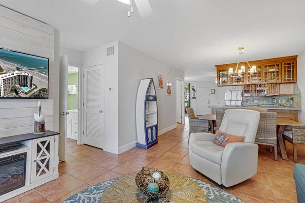 Images The Dunes Condominiums
