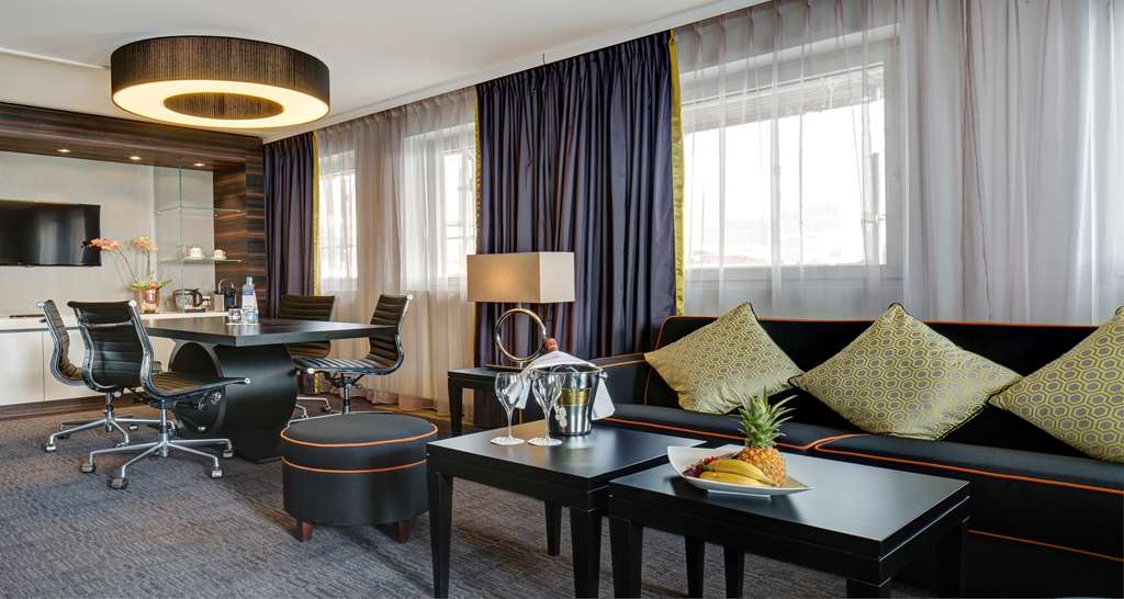Hotel Beaulac, 2, Esplanade L�opold-Robert in Neuchatel