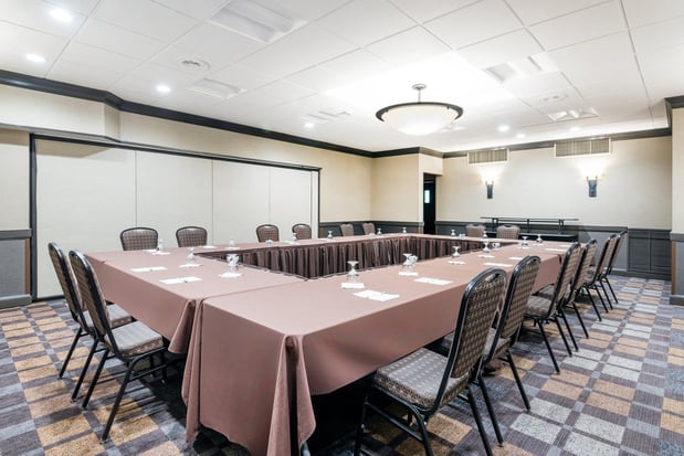 Images Holiday Inn Johnstown-Gloversville by IHG