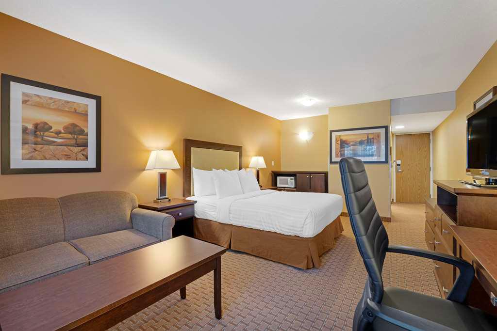 cs Best Western Plus Emerald Isle Hotel Sidney (250)656-4441