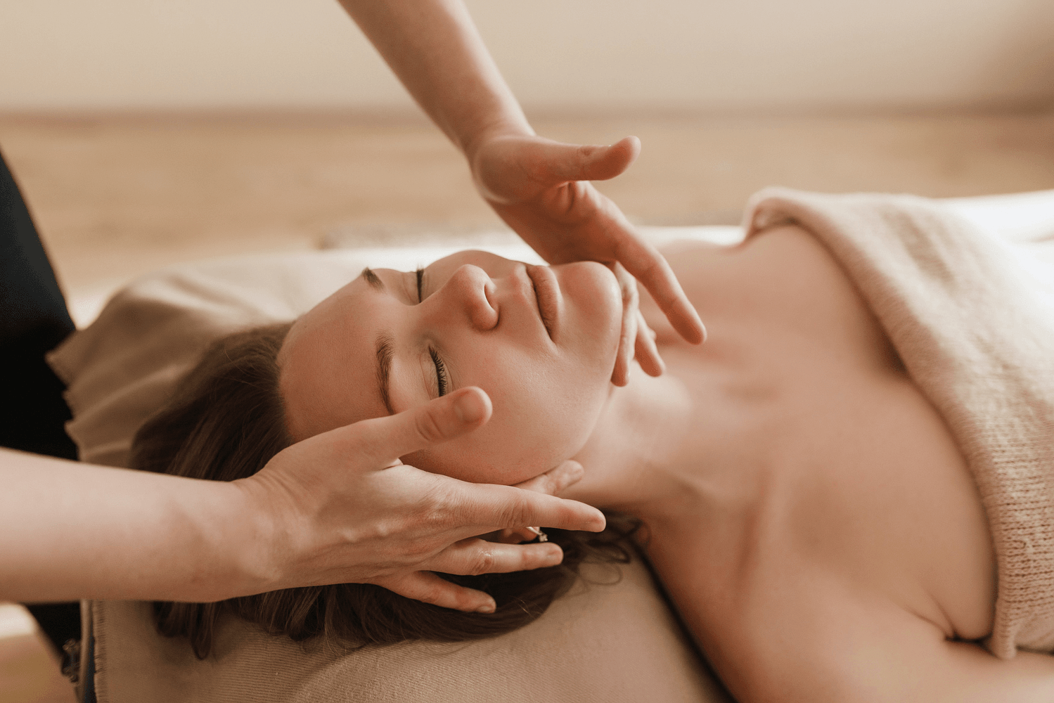Bilder AcostaTherapy Massage Stern