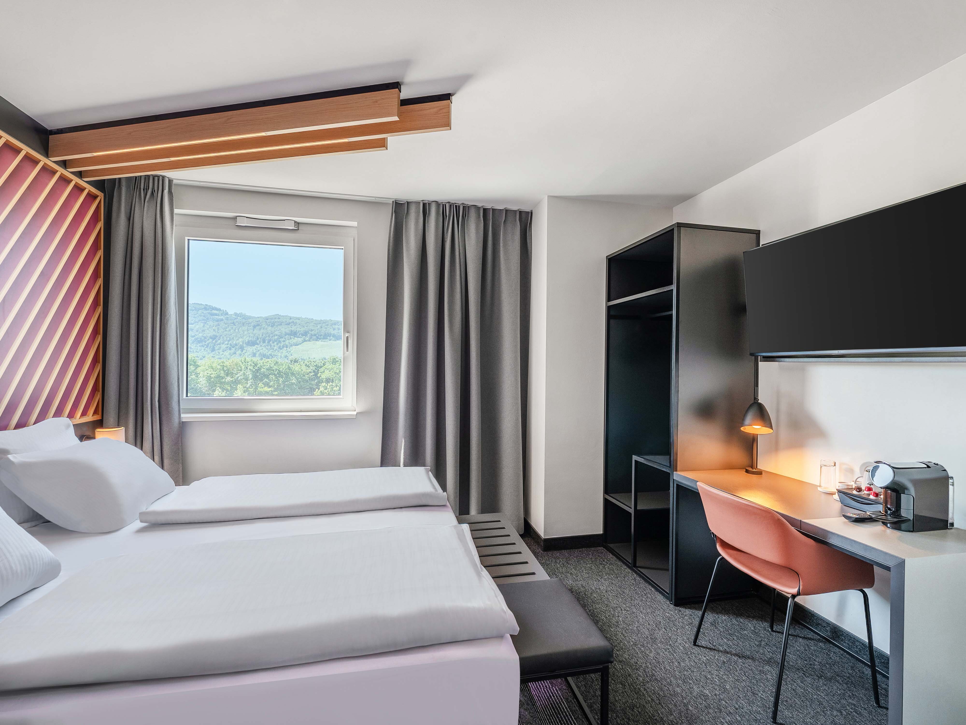 B&B HOTEL Freiburg-Süd, Munzinger Straße 1b in Freiburg