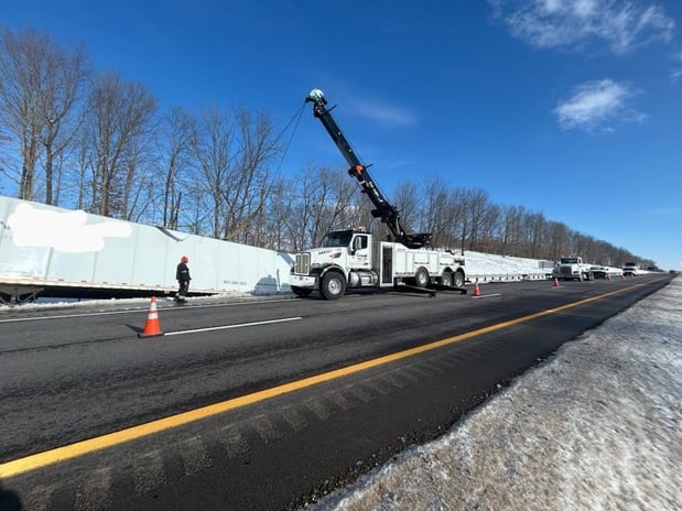 Images Carnaghi Towing & Repair Inc