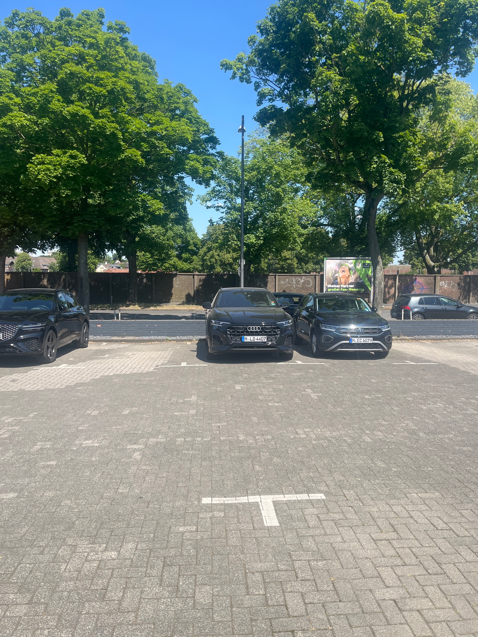 SIXT Autovermietung Krefeld, Sproedentalstr. 4 in Krefeld