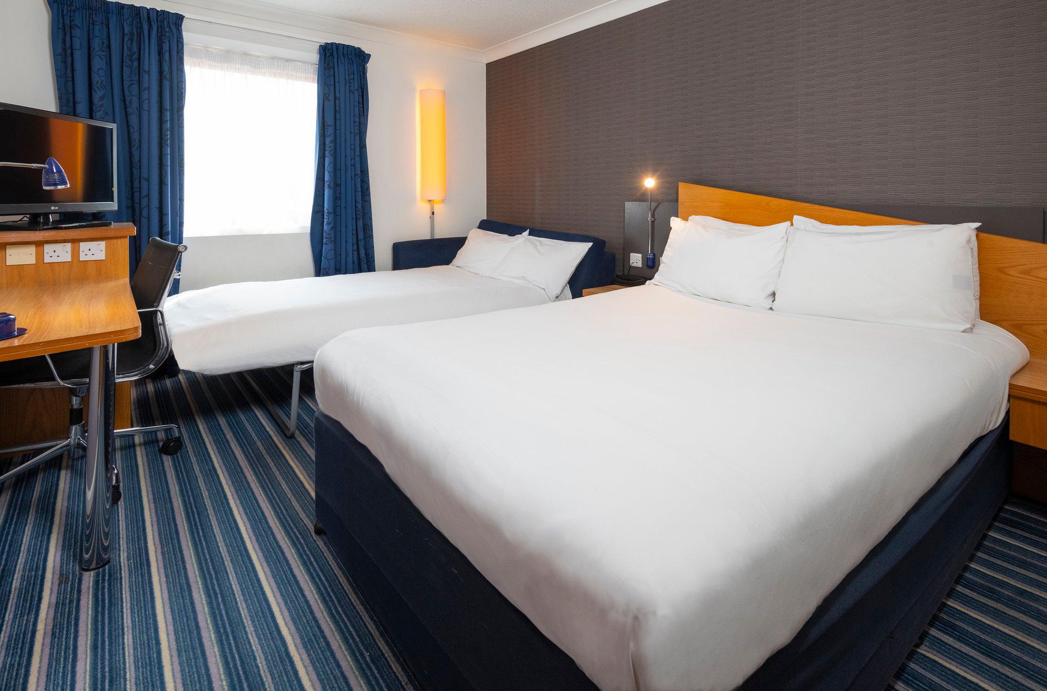 Images Holiday Inn Express London Chingford-Nth Circular, an IHG Hotel