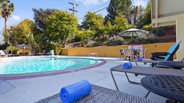 Images Best Western Woodland Hills Inn