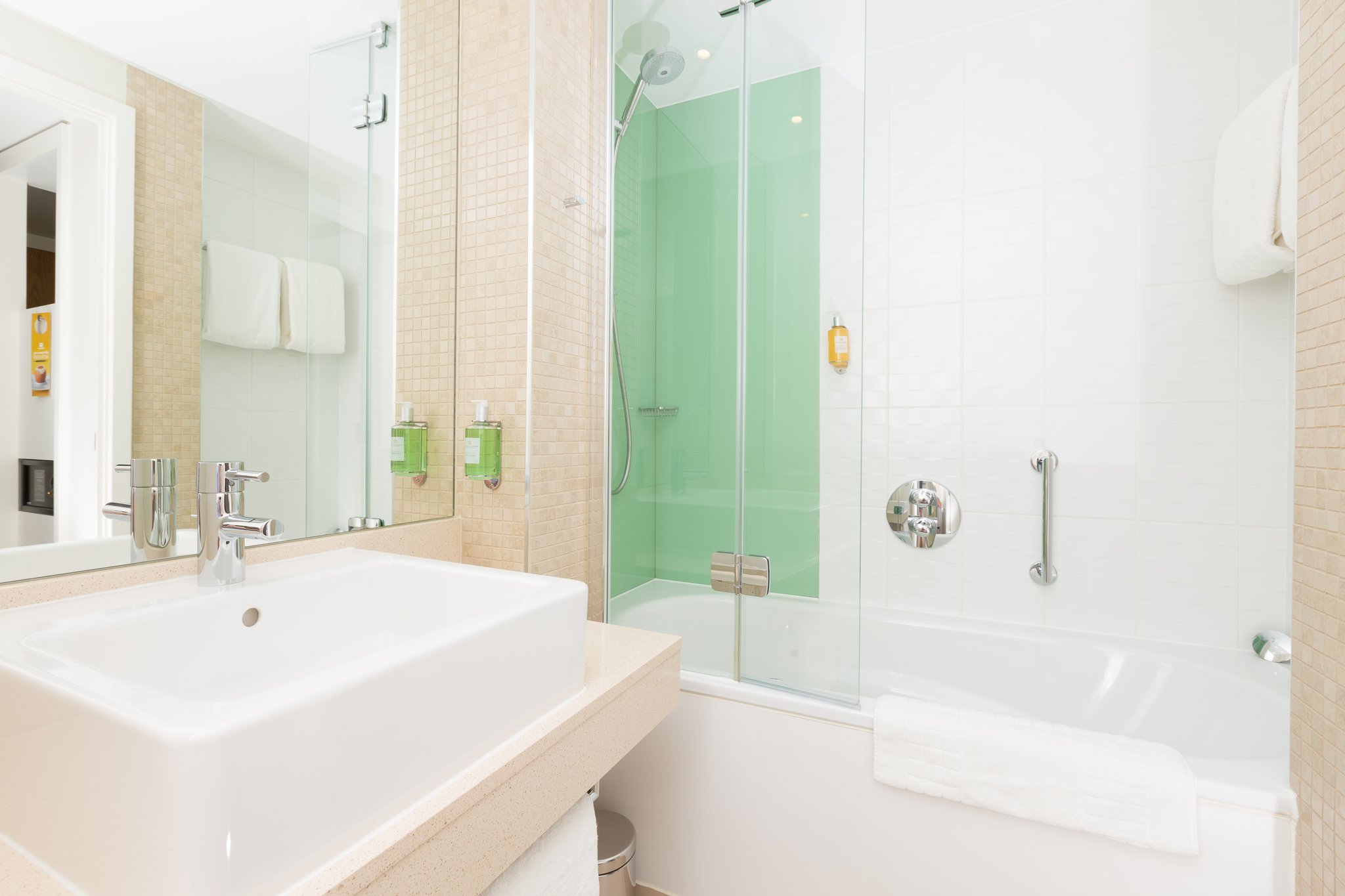 Images Holiday Inn Manchester - Mediacityuk by IHG