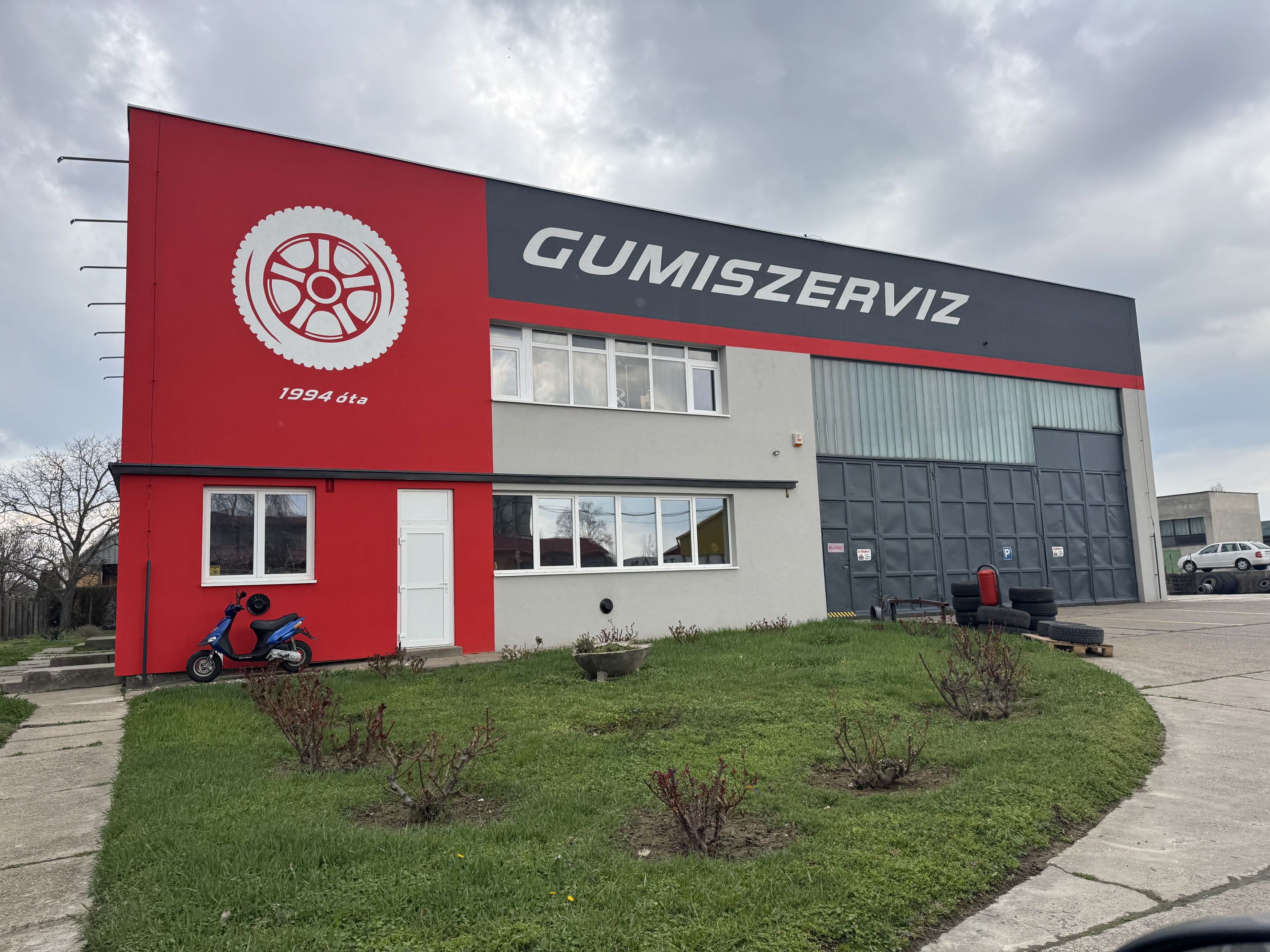 Images Kir-Schnell Bt. - Gumiszerviz és futómű beállítás
