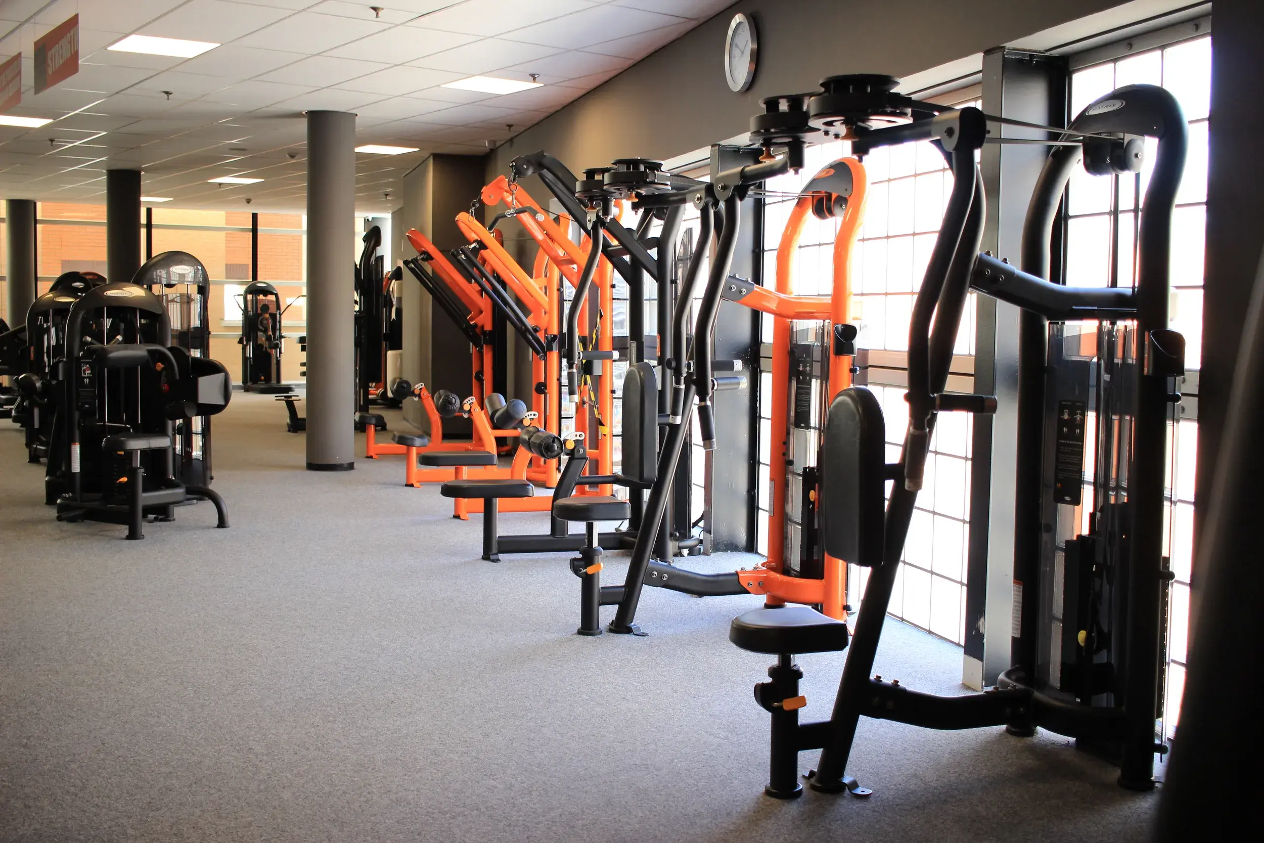 Foto's Basic-Fit 24/7