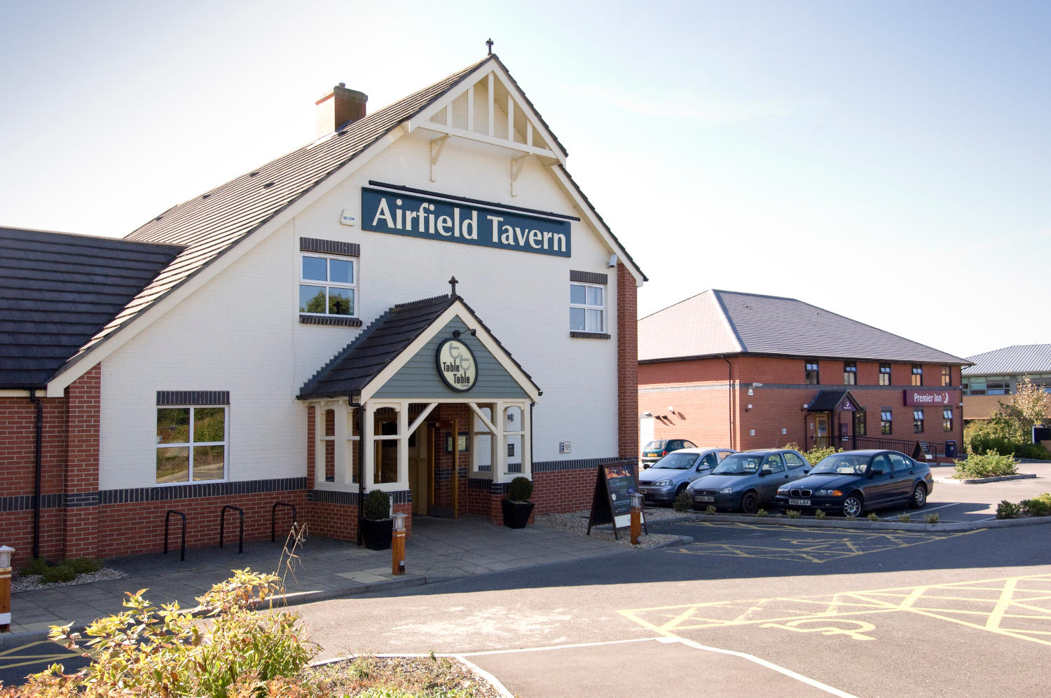 Images Premier Inn Yeovil Airfield hotel